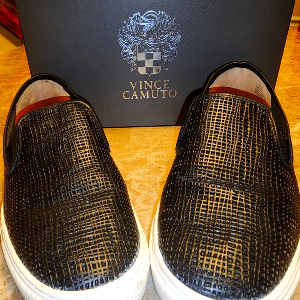 Vince Camuto Sneakers